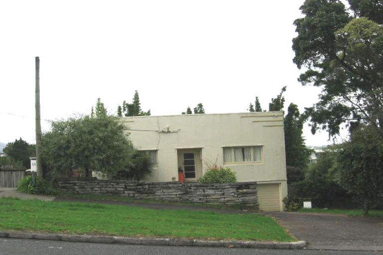 Photo of property in 1/93 Woodglen Road, Glen Eden, Auckland, 0602