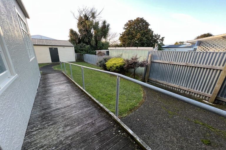 Photo of property in 29-31 Rangitira Avenue, Palmerston North, 4414