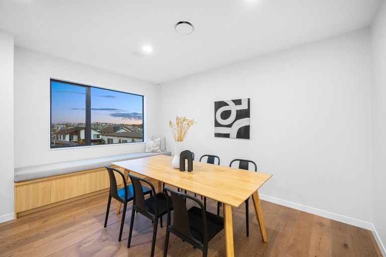 Photo of property in 15 Kumukumu Road, Long Bay, Auckland, 0630