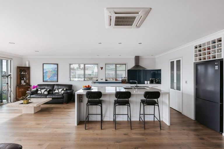 Photo of property in 11 Ruamoana Place, Omokoroa, 3114