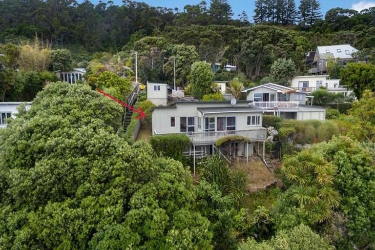 Photo of property in 25 Domain Crescent, Muriwai, Waimauku, 0881