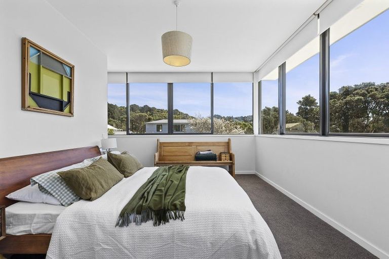 Photo of property in 68 Ludlam Street, Seatoun, Wellington, 6022