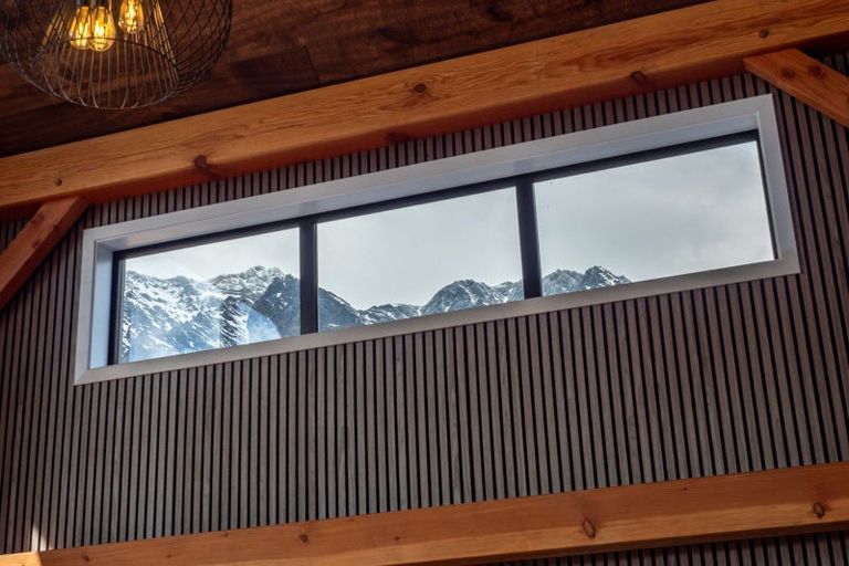 Photo of property in 10 Rushland Road, Jacks Point, 9371