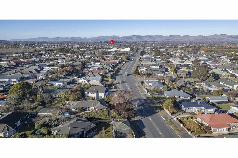 Photo of property in 262 Burwood Road, Burwood, Christchurch, 8083