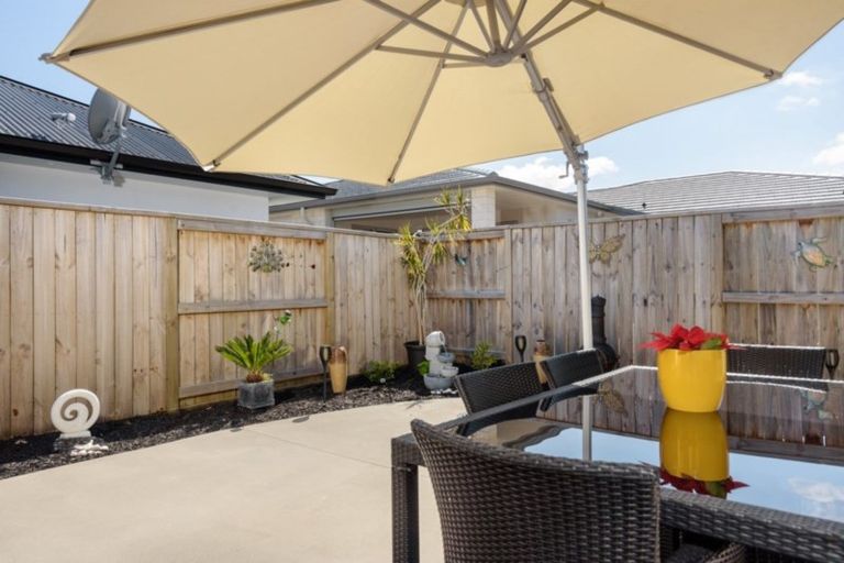 Photo of property in 3 Rotomanu Place, Pyes Pa, Tauranga, 3112