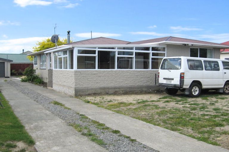 Photo of property in 35a Sturrocks Road, Redwood, Christchurch, 8051