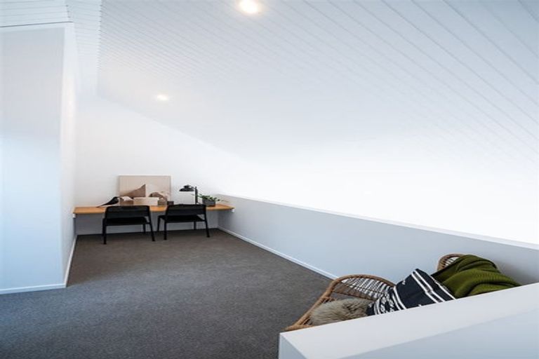 Photo of property in 2/24 Rookwood Avenue, New Brighton, Christchurch, 8083