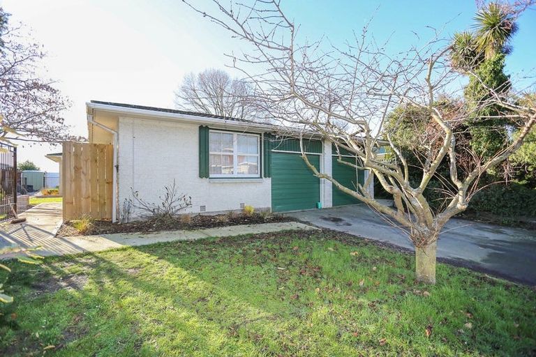Photo of property in 6 Colligan Street, Upper Riccarton, Christchurch, 8041