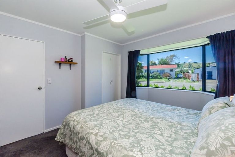 Photo of property in 49 Makarini Street, Paraparaumu, 5032