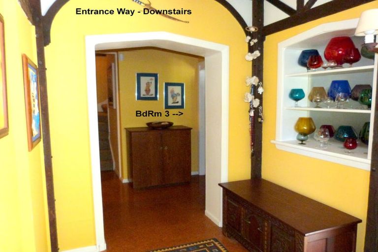 Photo of property in 43a Wyndham Road, Pinehaven, Upper Hutt, 5019