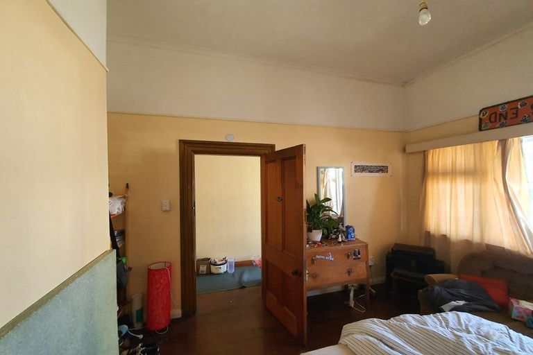 Photo of property in 23 Wilson Street, Newtown, Wellington, 6021