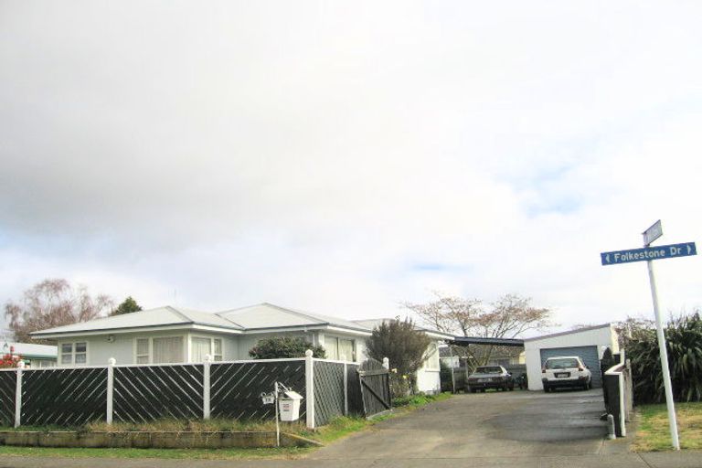 Photo of property in 73 Folkestone Drive, Flaxmere, Hastings, 4120