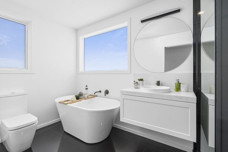 Photo of property in 80 William Street, Petone, Lower Hutt, 5012