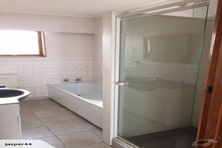 Photo of property in 60 Leicester Avenue, Tamatea, Napier, 4112