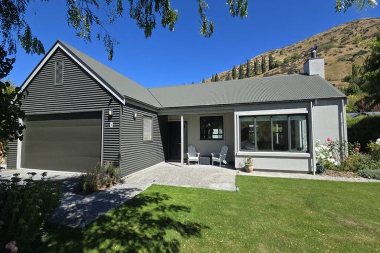 Photo of property in 3 Bramshill Drive, Lower Shotover, Queenstown, 9371