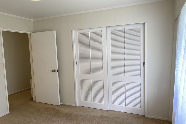 Photo of property in 28a Rewarewa Crescent, Waikanae, 5036