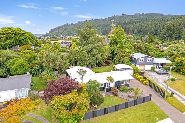Photo of property in 5 Darroch Street, Fairy Springs, Rotorua, 3015