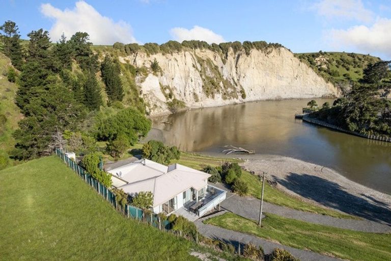 Photo of property in 55 Fishermans Lane, Motunau, Waipara, 7387