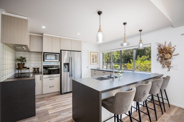 Photo of property in 4 Okoare Lane, Ferndale, New Plymouth, 4310