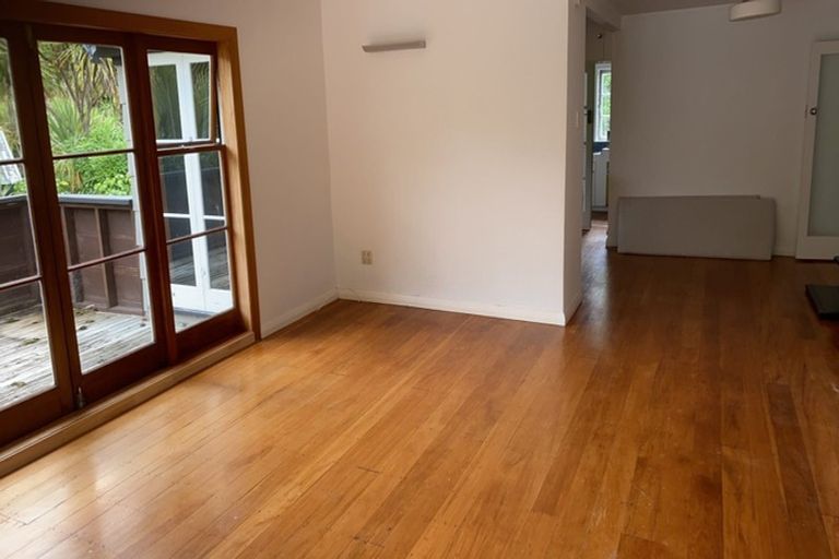 Photo of property in 24 Beverly Place, New Lynn, Auckland, 0600