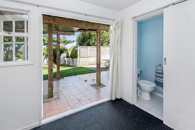 Photo of property in 80 Alexander Street, Cockle Bay, Auckland, 2014