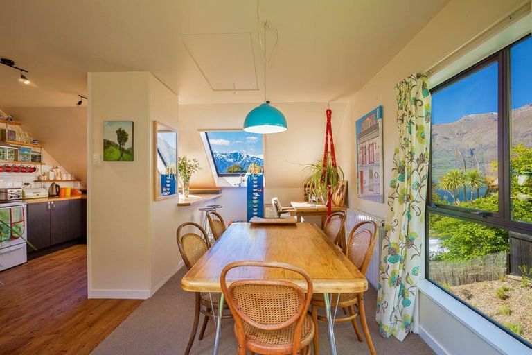 Photo of property in 18a Arawata Terrace, Fernhill, Queenstown, 9300