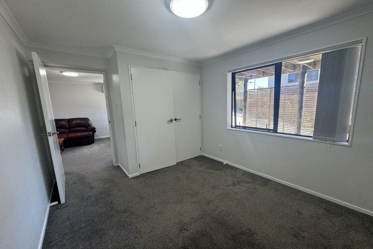 Photo of property in 54 The Enclave, Totara Heights, Auckland, 2105
