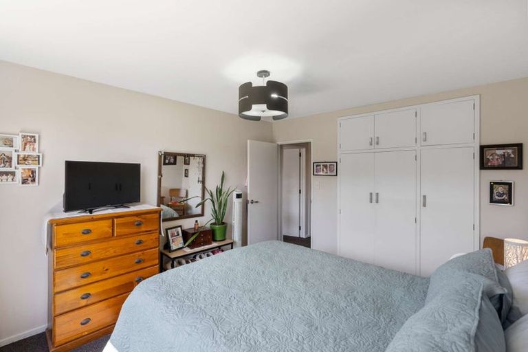 Photo of property in 2/51 Marshland Road, Shirley, Christchurch, 8061