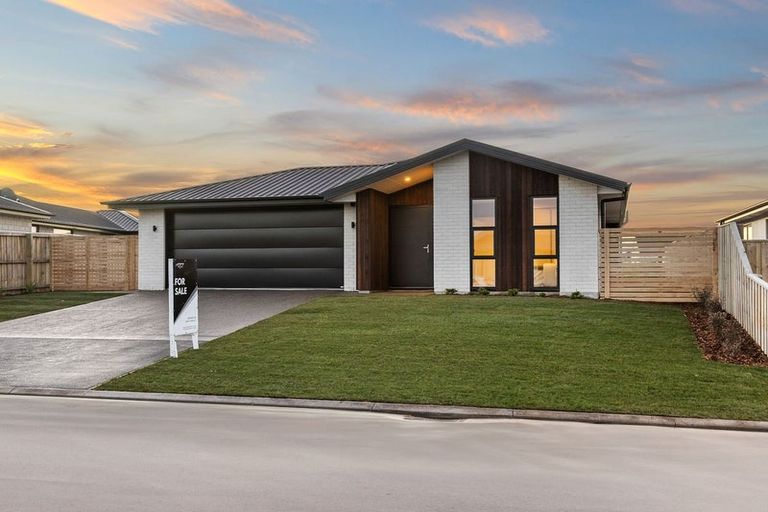 Photo of property in 7 Duporth Road, Rolleston, 7614