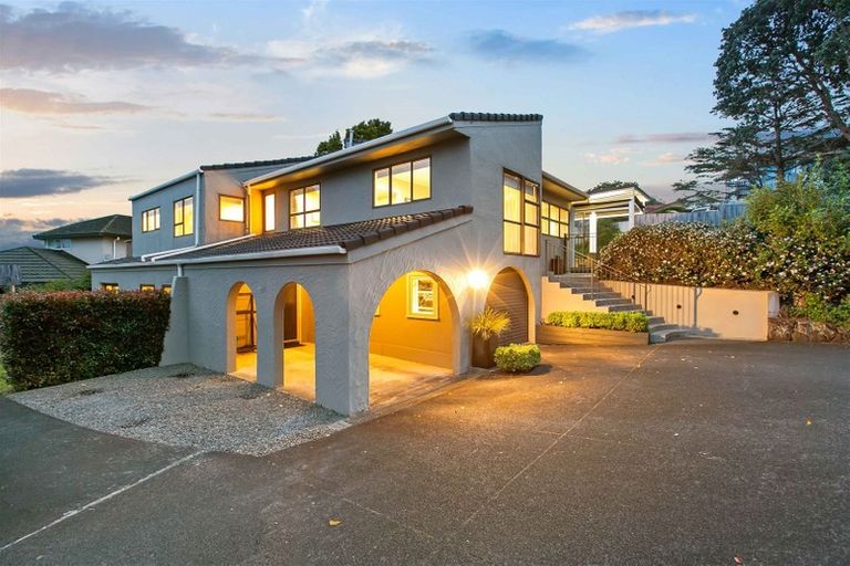 Photo of property in 1/40 Becroft Drive, Forrest Hill, Auckland, 0620