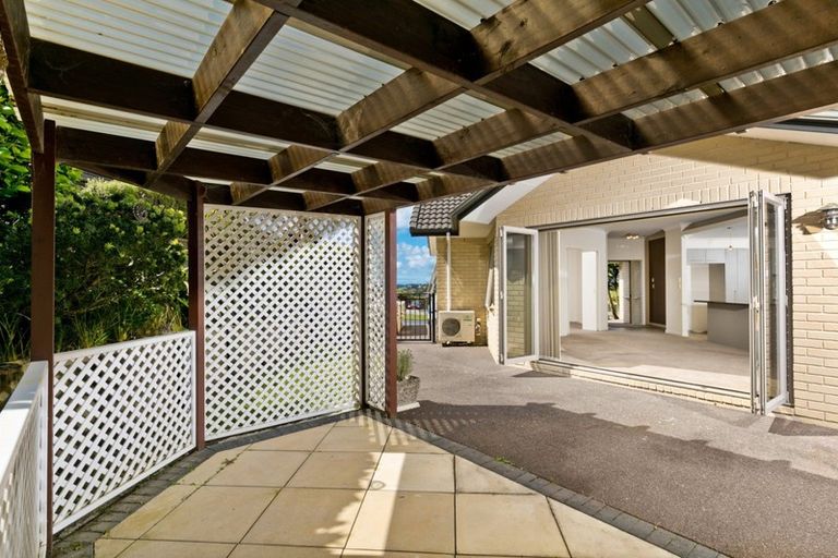 Photo of property in 58 Grand Drive, Orewa, 0931
