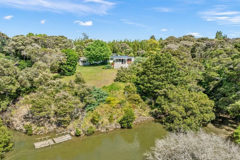 Photo of property in 37 Kendall Road, Kerikeri, 0230