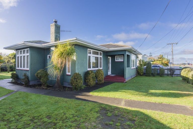 Photo of property in 74 Meeanee Quay, Westshore, Napier, 4110