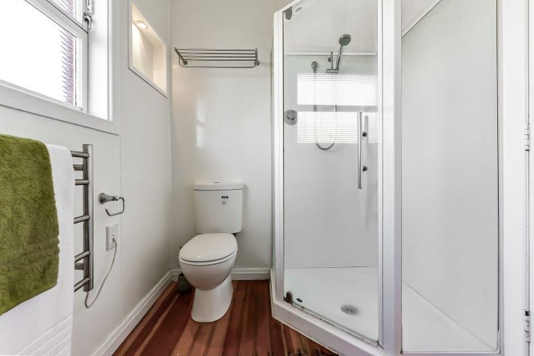 Photo of property in 37 Taylor Terrace, St Andrews, Hamilton, 3200