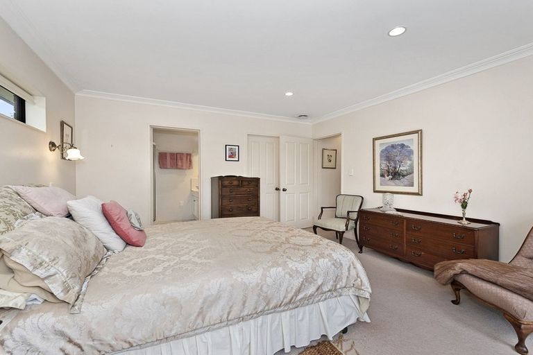 Photo of property in 16 Drumfearn Place, Rototuna, Hamilton, 3210