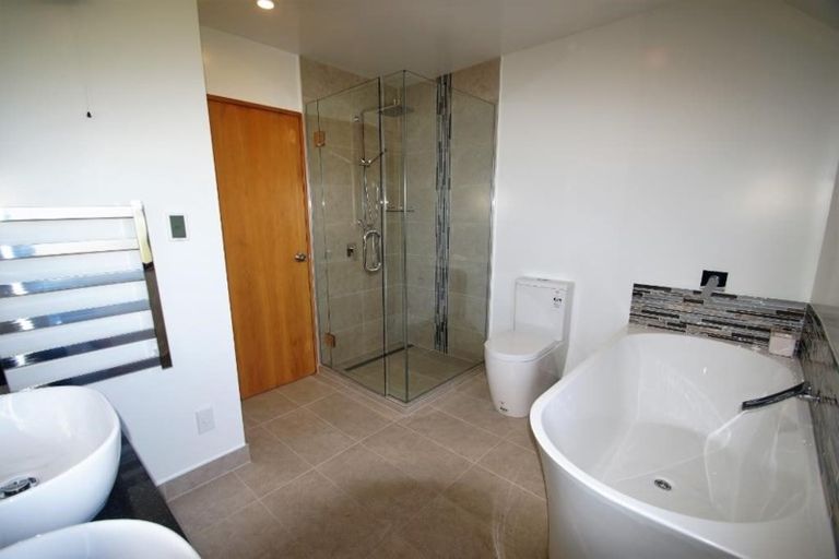 Photo of property in 2/16 Onslow Street, St Albans, Christchurch, 8014