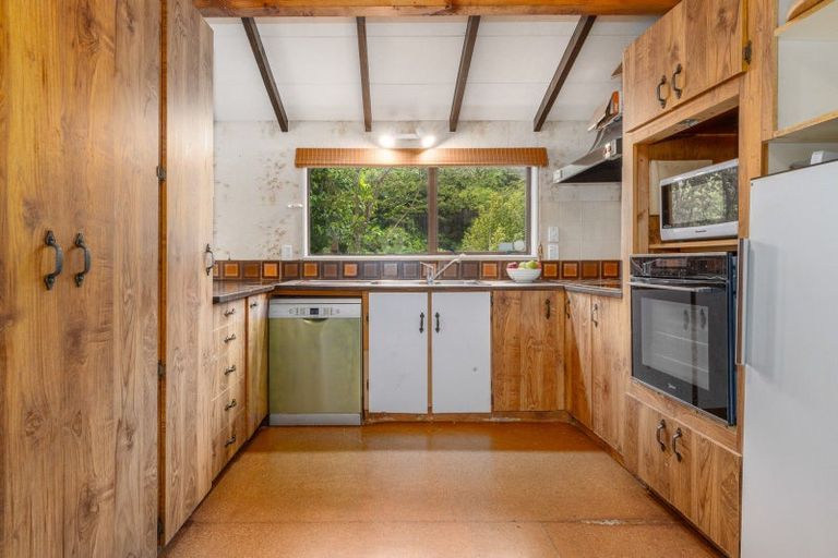 Photo of property in 17 Kinloch Place, Papakowhai, Porirua, 5024