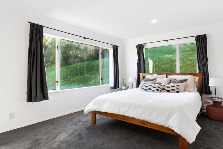 Photo of property in 16 Dudley Road, Lyttelton, 8082