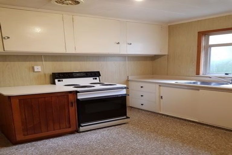 Photo of property in 10 Raymond Street, West End, Timaru, 7910