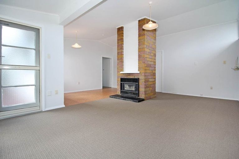 Photo of property in 3 Browning Street, Manurewa East, Auckland, 2102