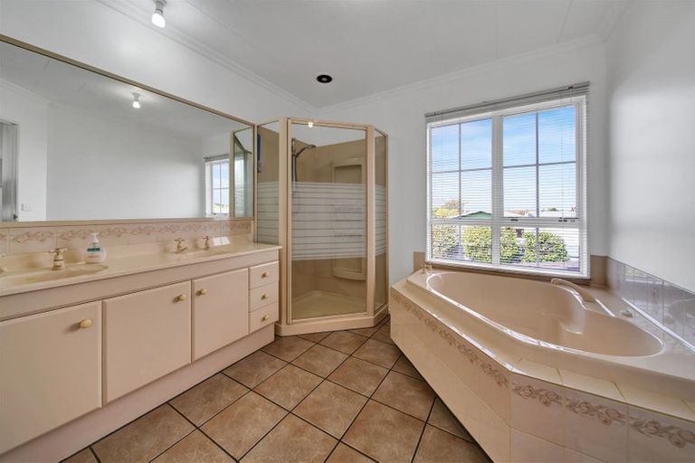 Photo of property in 24 Culzean Grove, Bell Block, New Plymouth, 4312