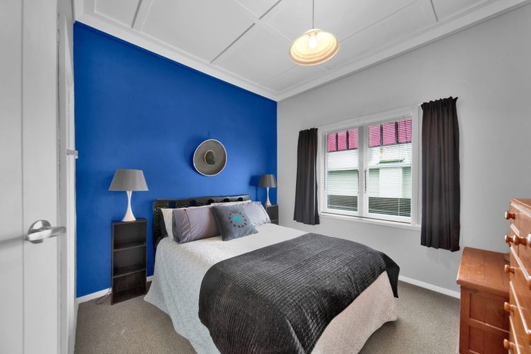 Photo of property in 17 Galt Street, Hawera, 4610