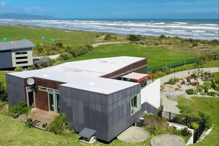 Photo of property in 3/189 Okari Road, Cape Foulwind, Westport, 7892