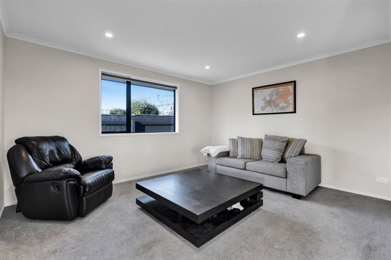 Photo of property in 3 Jules Crescent, Bell Block, New Plymouth, 4312
