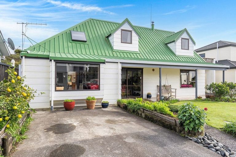 Photo of property in 113 Te Haumi Drive, Paihia, 0200