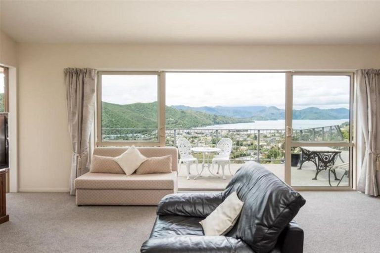 Photo of property in 28a Moana View Road, Waikawa, Picton, 7220