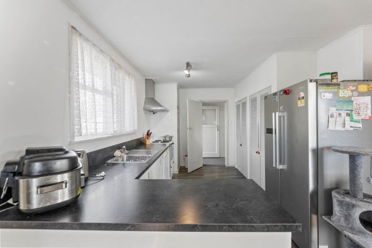 Photo of property in 17 Te Iwiheke Place, Turangi, 3334