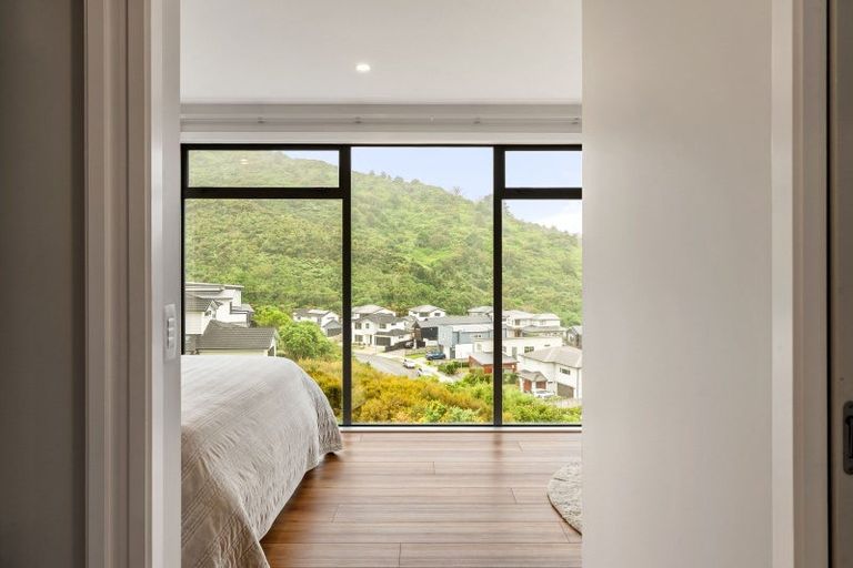 Photo of property in 21 Porokaiwhiri Street, Crofton Downs, Wellington, 6035