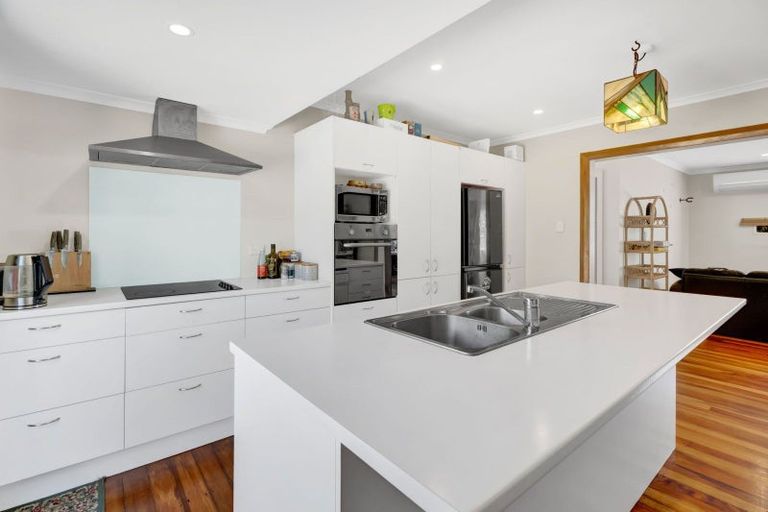 Photo of property in 12 Standish Street, Westown, New Plymouth, 4310