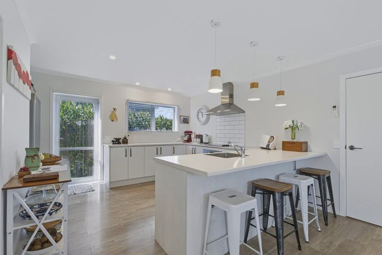 Photo of property in 33 Navigation Drive, Cooks Beach, Whitianga, 3591